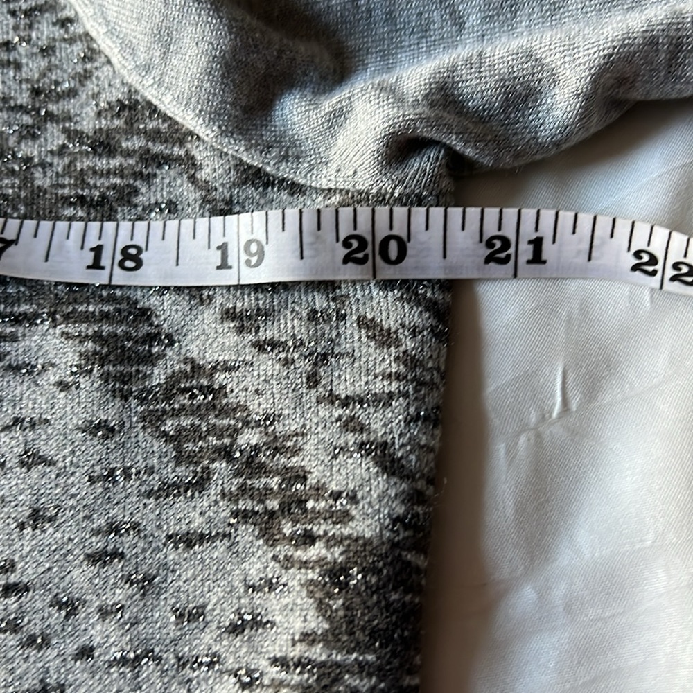 CHARTER CLUB Grey sweater Shiny Embellishments cardigan long sleeves Large EUC - Picture 9 of 10